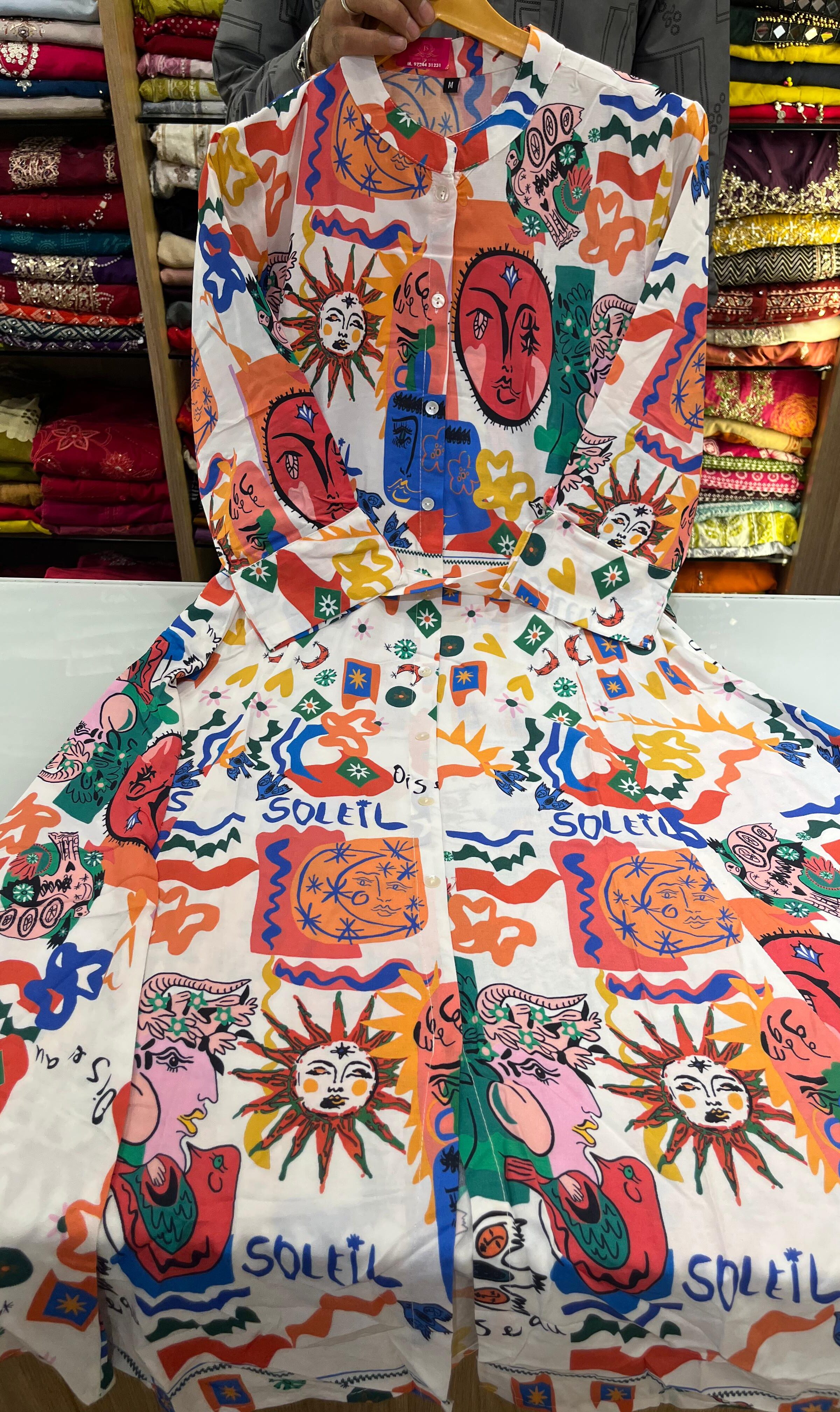 Premium soft reyon midi dress with all-over floral print and west-belt